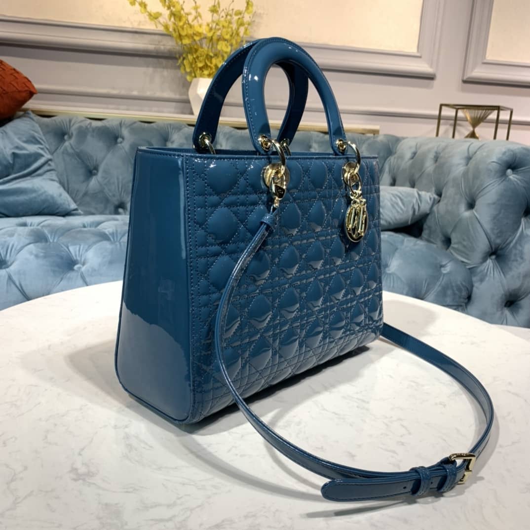 Chr1st1an D10r Lady D10r 32CM Replica Bag
