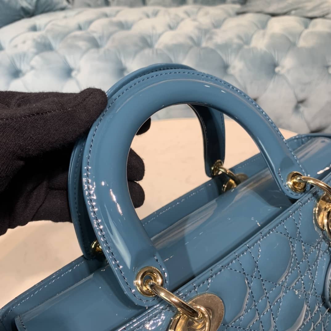 Chr1st1an D10r Lady D10r 32CM Replica Bag