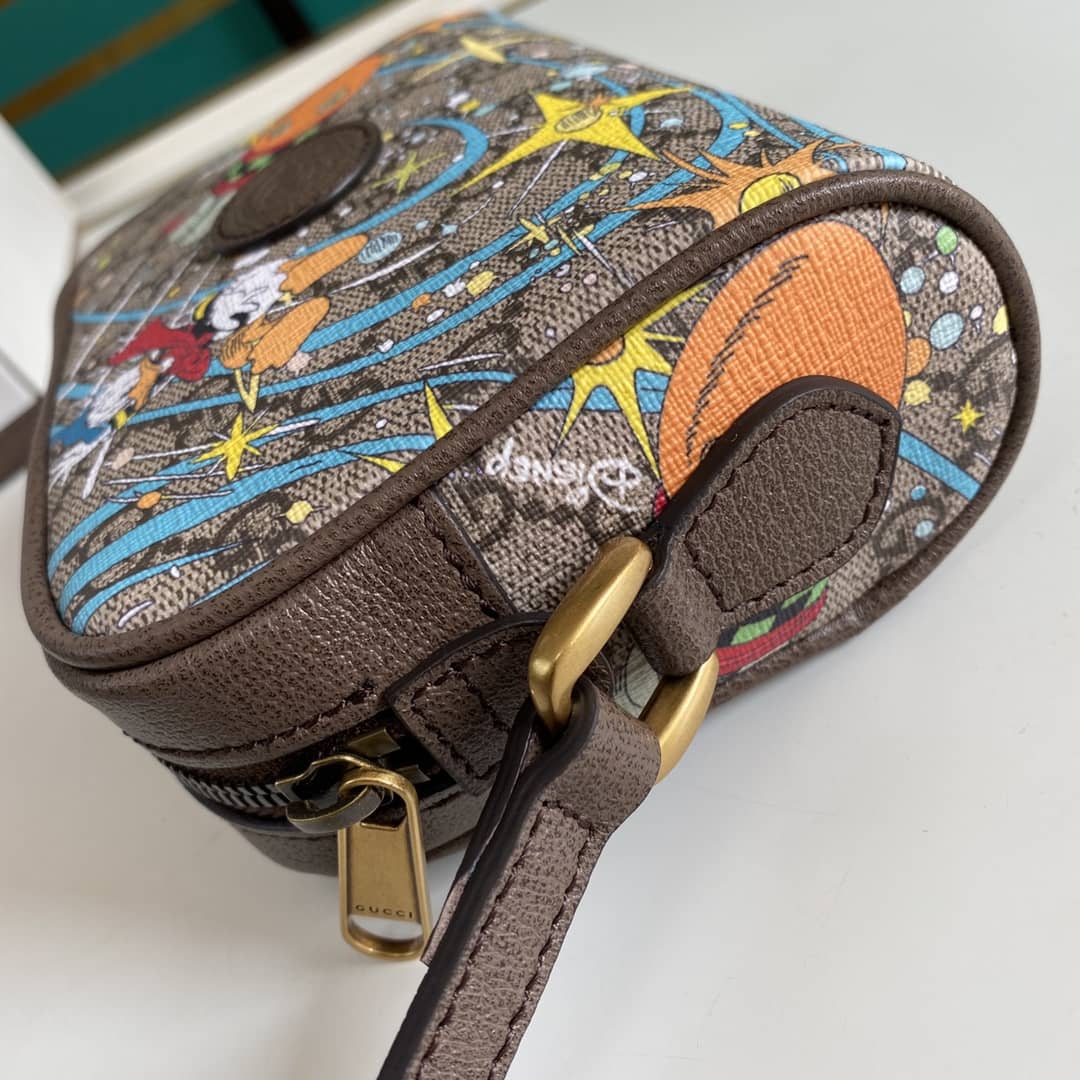 Gvc*1 GG Disney Donald Duck Shoulder Bag Replica 648124