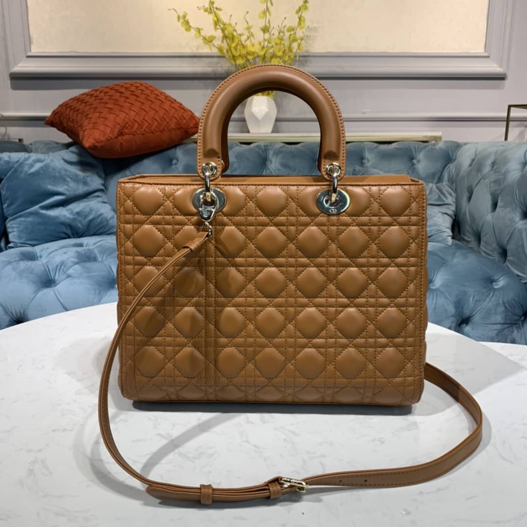 Chr1st1an D10r Lady D10r 32CM Replica Bag