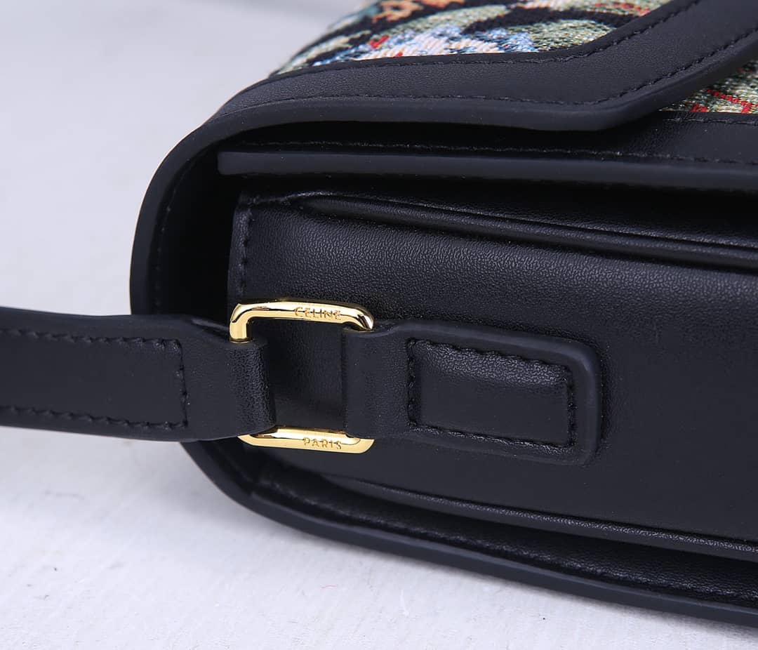 Ce1i*e Bag Dupe Triomphe Teen 18.5cm