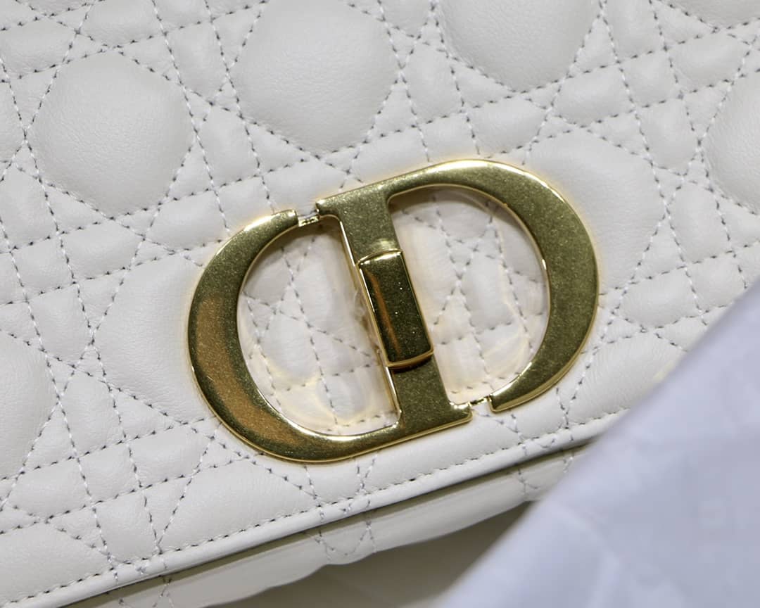 Chr1st1an D10r Caro Replica Bag