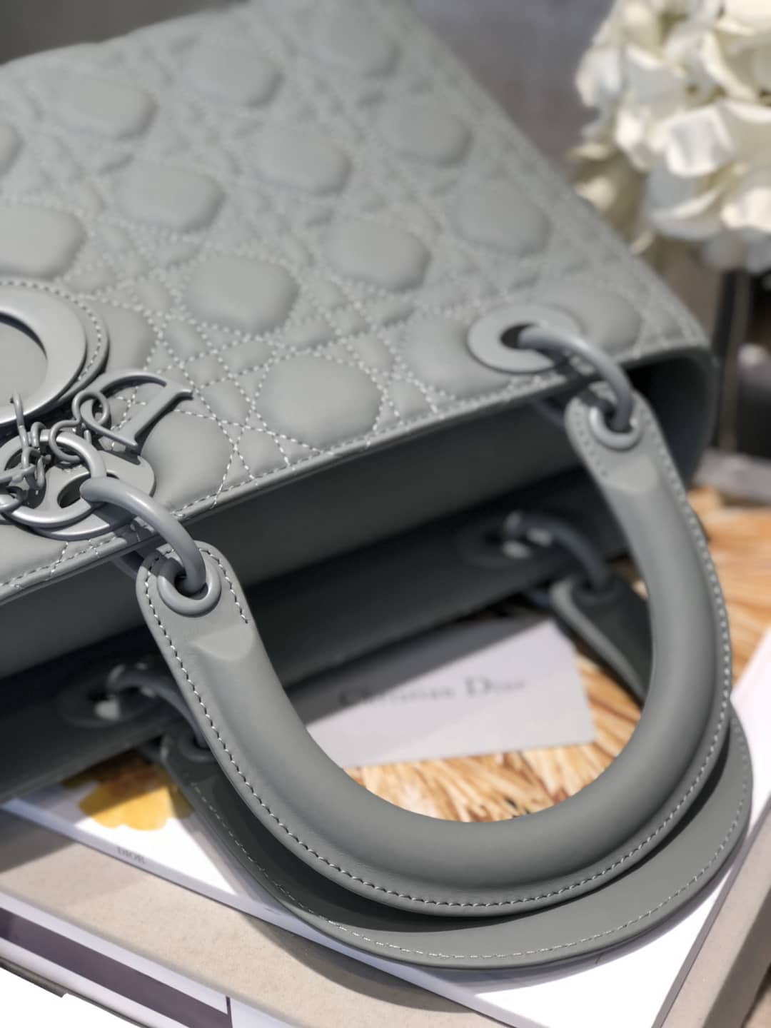Chr1st1an D10r Lady D10r 24CM Replica Bag