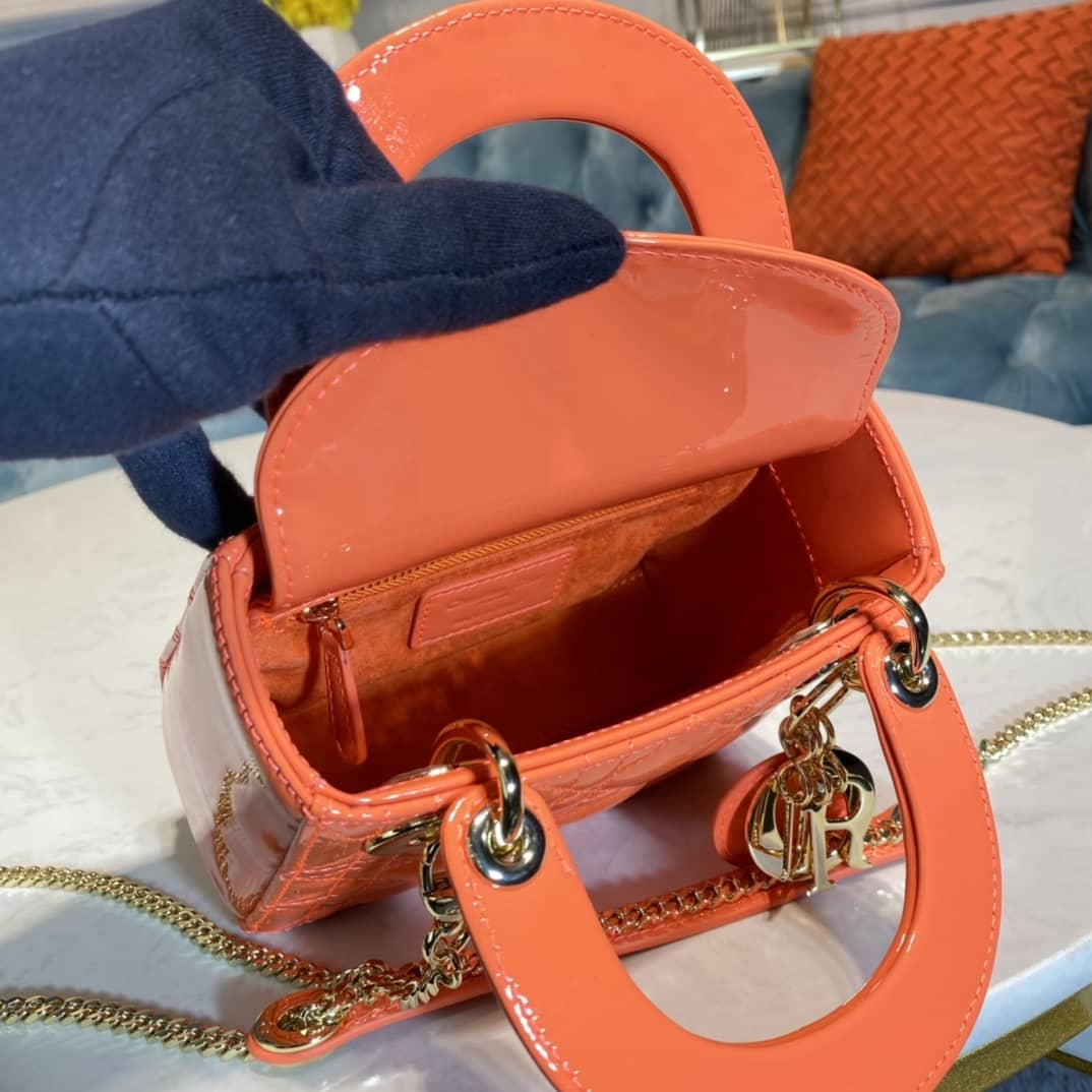 Chr1st1an D10r Lady D10r 17CM Replica Bag