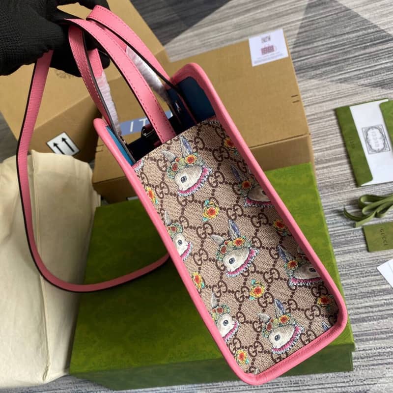 Gvc*1 Svp*me Canvas Children Yuko Higuchi Tote Replica Pink 630542