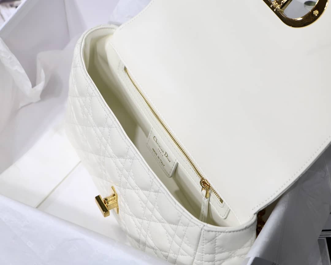 Chr1st1an D10r Caro Replica Bag
