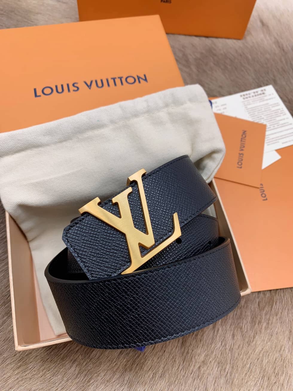 Replica L0vis Vvtt0n Buckle Belt 40mm