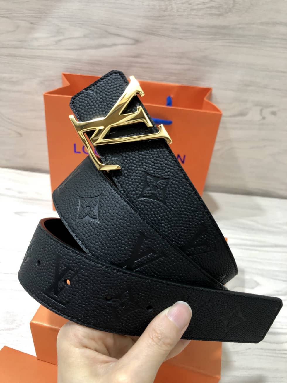 Replica L0vis Vvtt0n Belt AAA+ 40mm