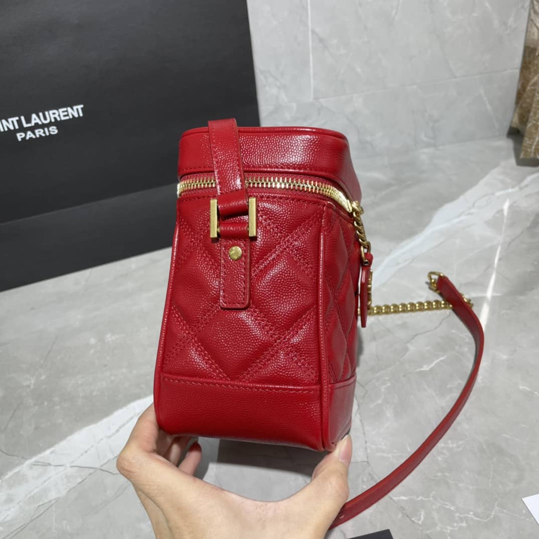 Y51 80s Carré-Quilted Vanity Replica Bag