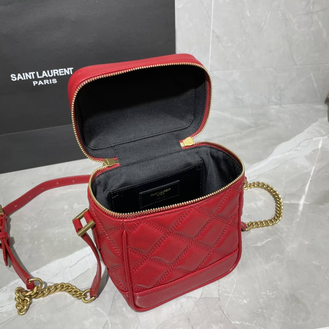Y51 80s Carré-Quilted Vanity Replica Bag