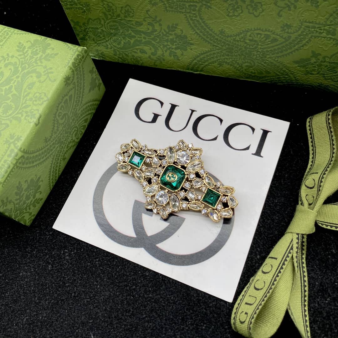 Wholesale Gvc*1 Logo Brooch