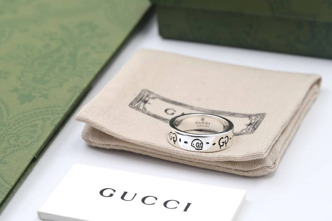 Wholesale Gvc*1 AAA+ Ring