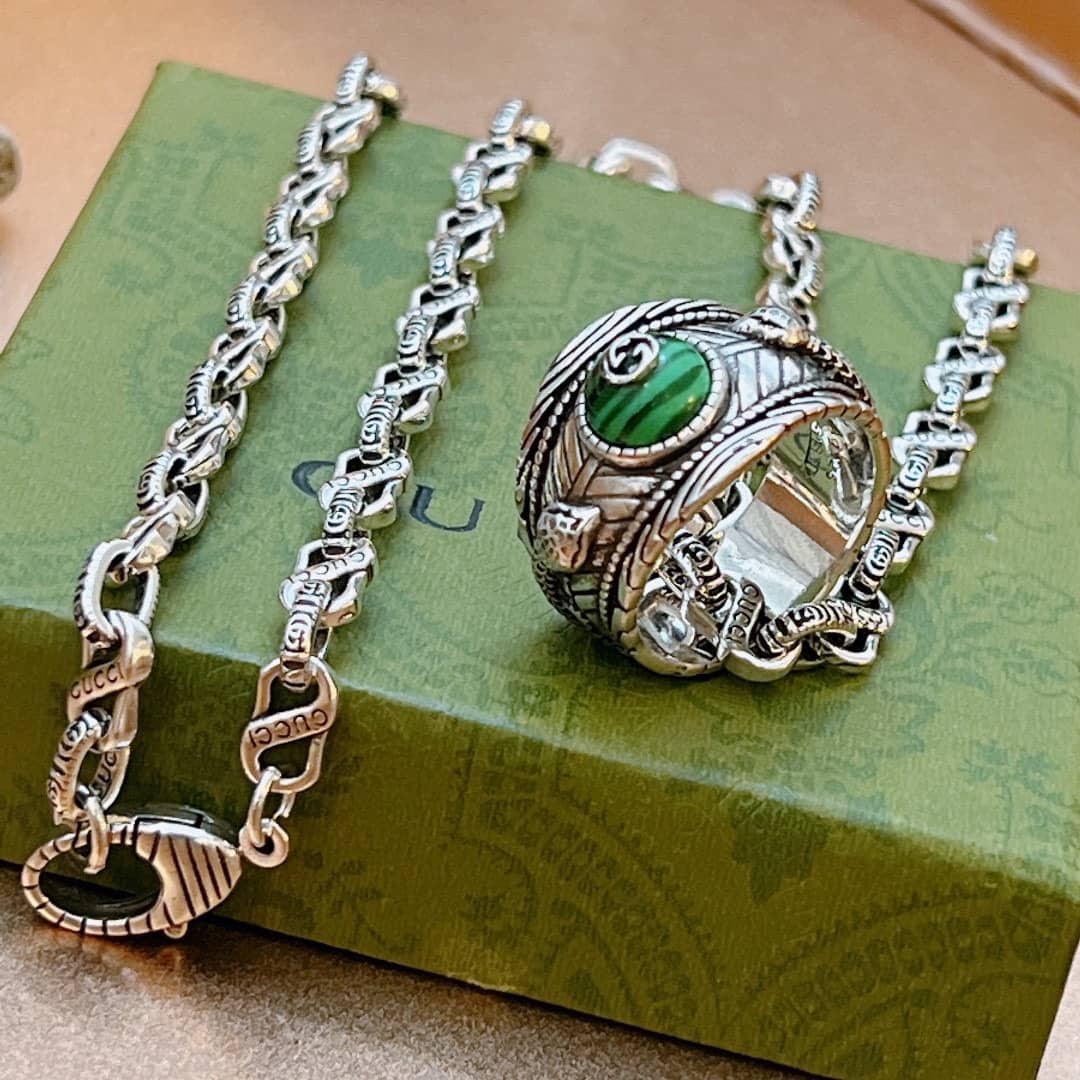 7 Star Gvc*1 Necklace