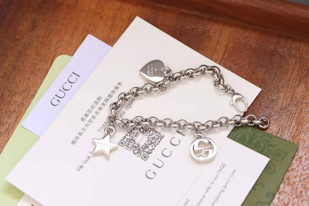 Fake Gvc*1 Logo Bracelet