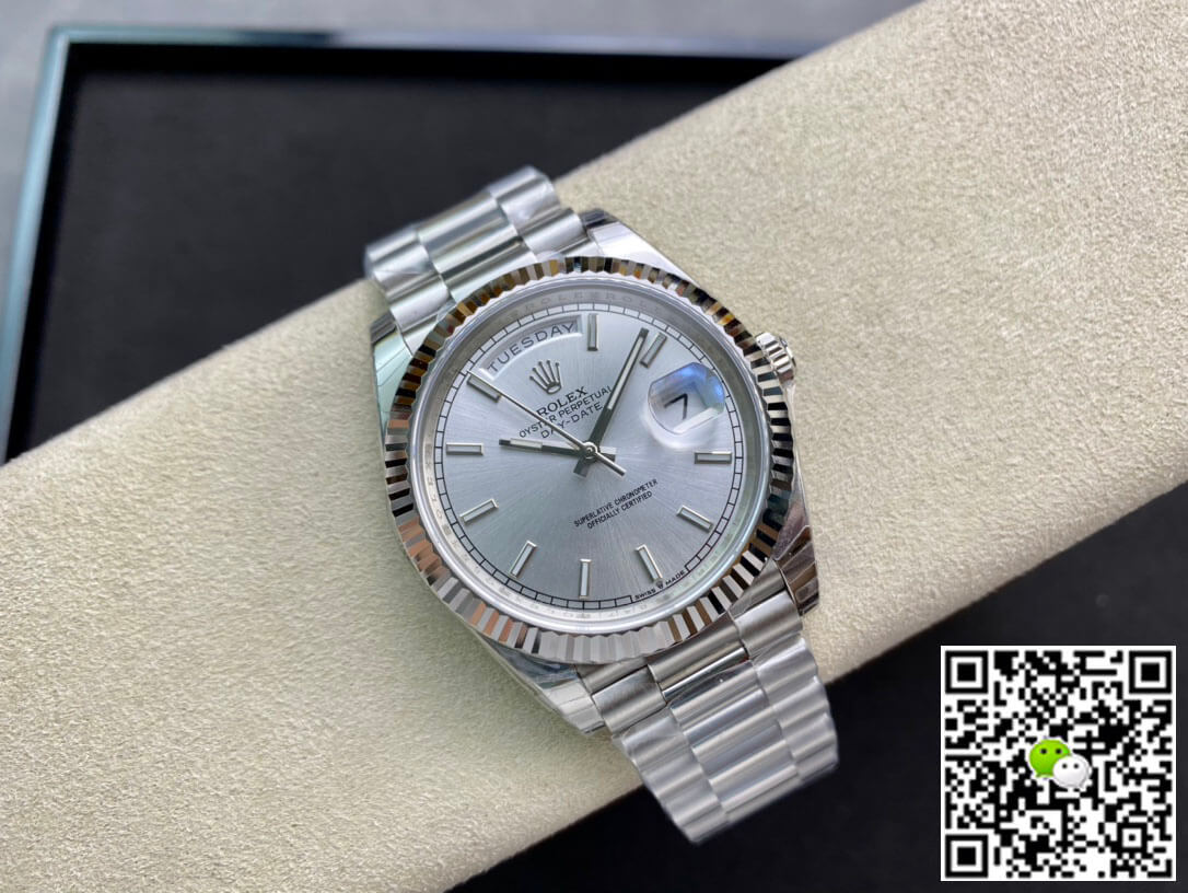 Replica R01ex Day Date 40MM 1:1 Best Edition EW Factory Silver Dial