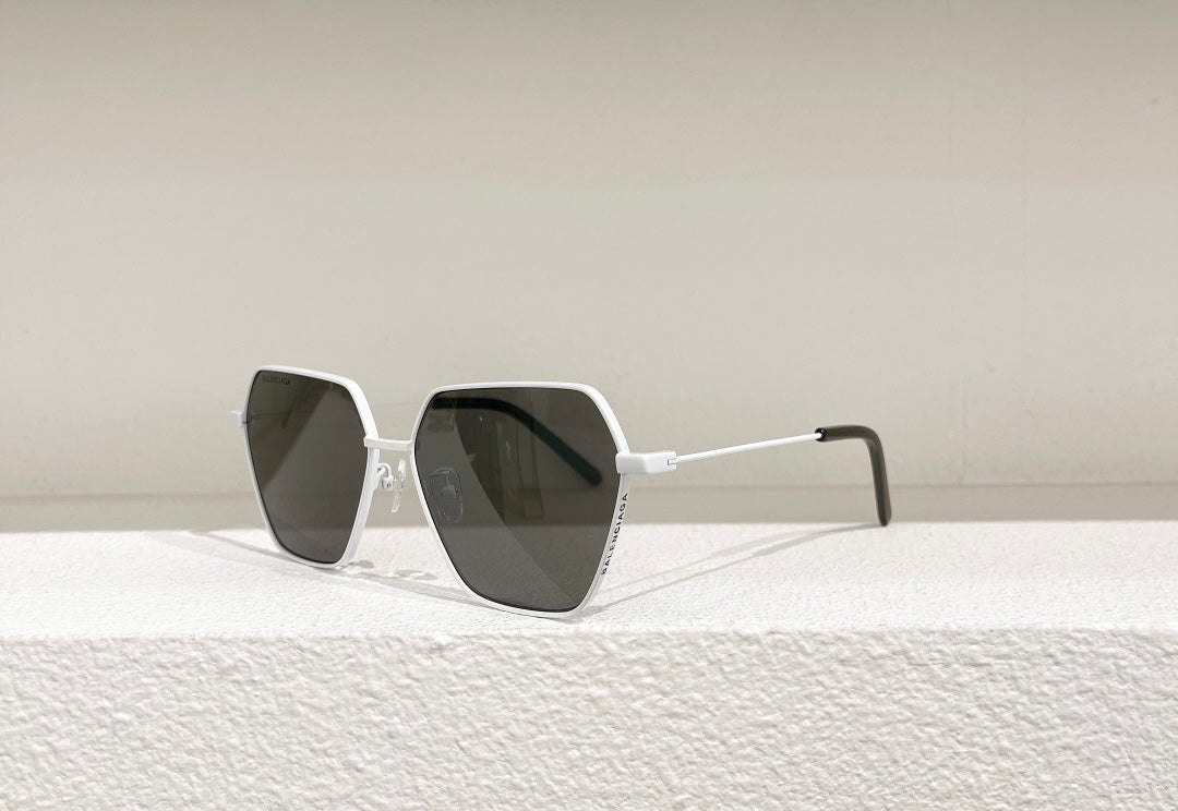 Ba1en*iaga Sunglasses Dupe