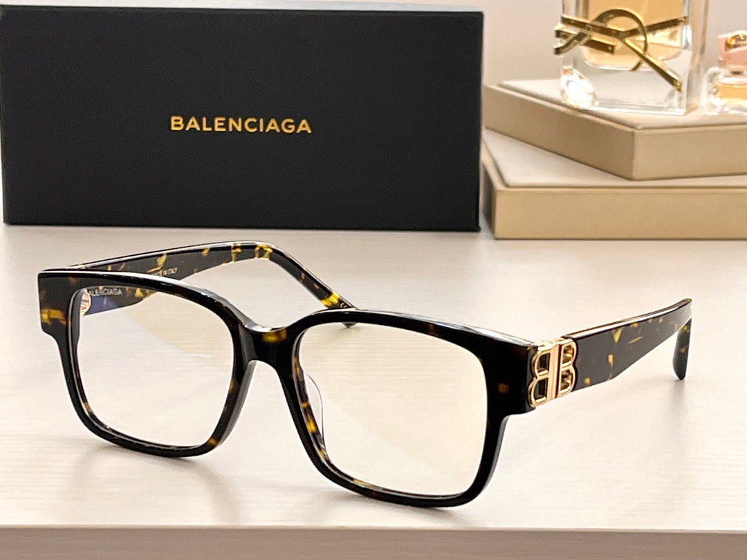 Ba1en*iaga Glasses