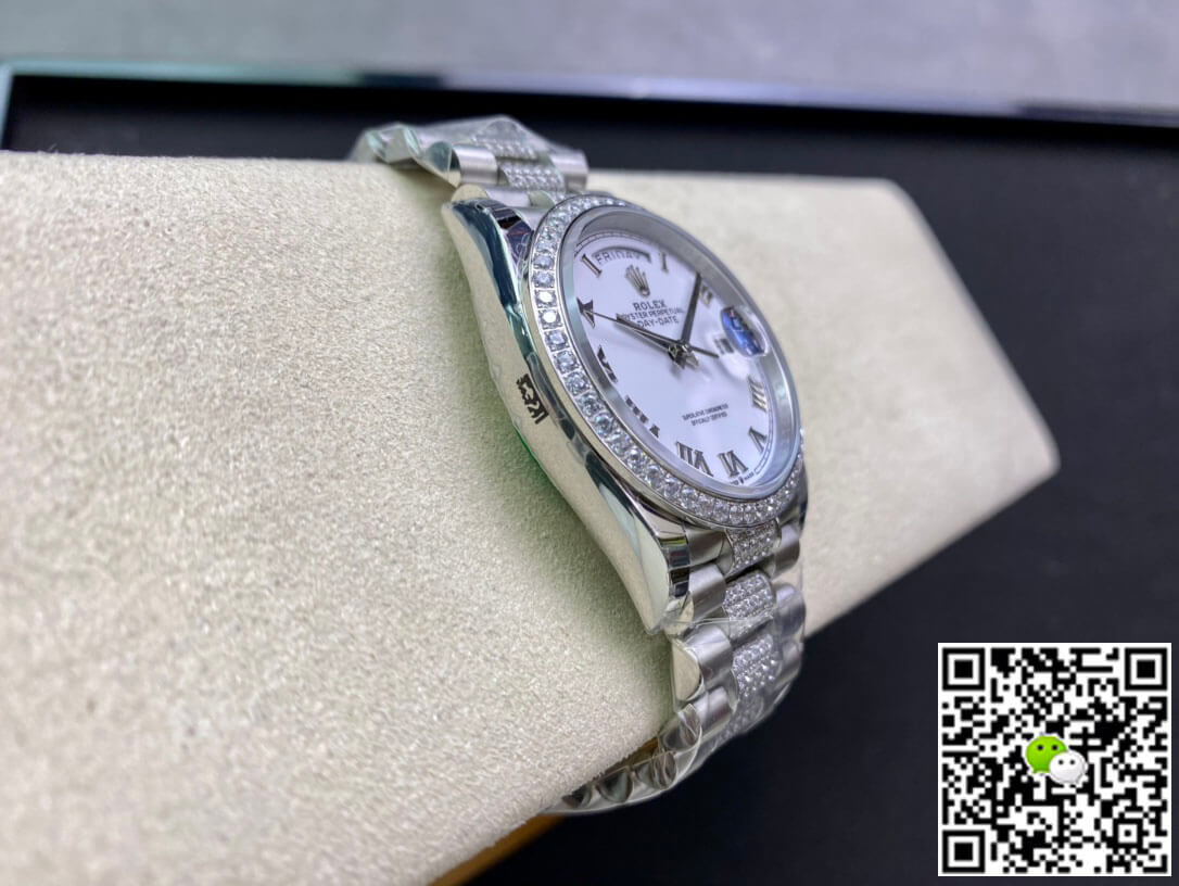 Replica R01ex Day Date M128349RBR-0026 1:1 Best Edition EW Factory White Dial