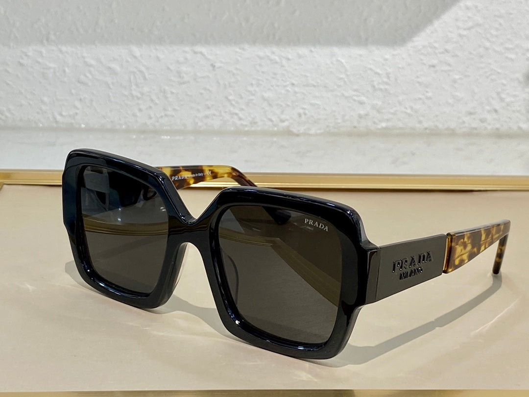 Pra*a sunglasses