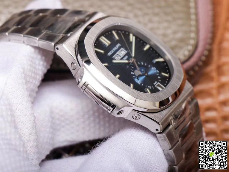 Replica Pat*k Phi1i*pe Nautilus 5726/1A-014 1:1 Best Edition PF Factory Blue Dial Swiss ETA324