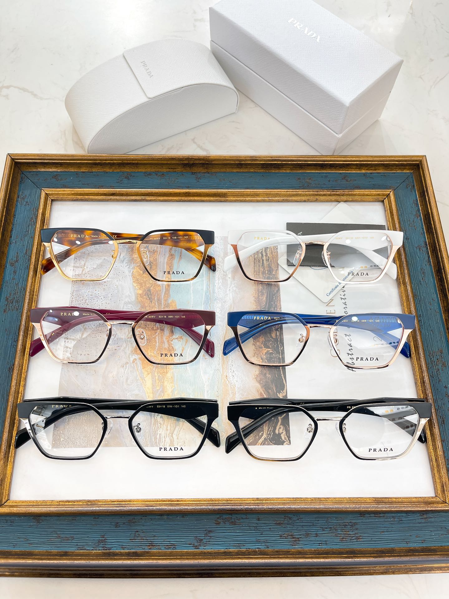 Pra*a Glasses