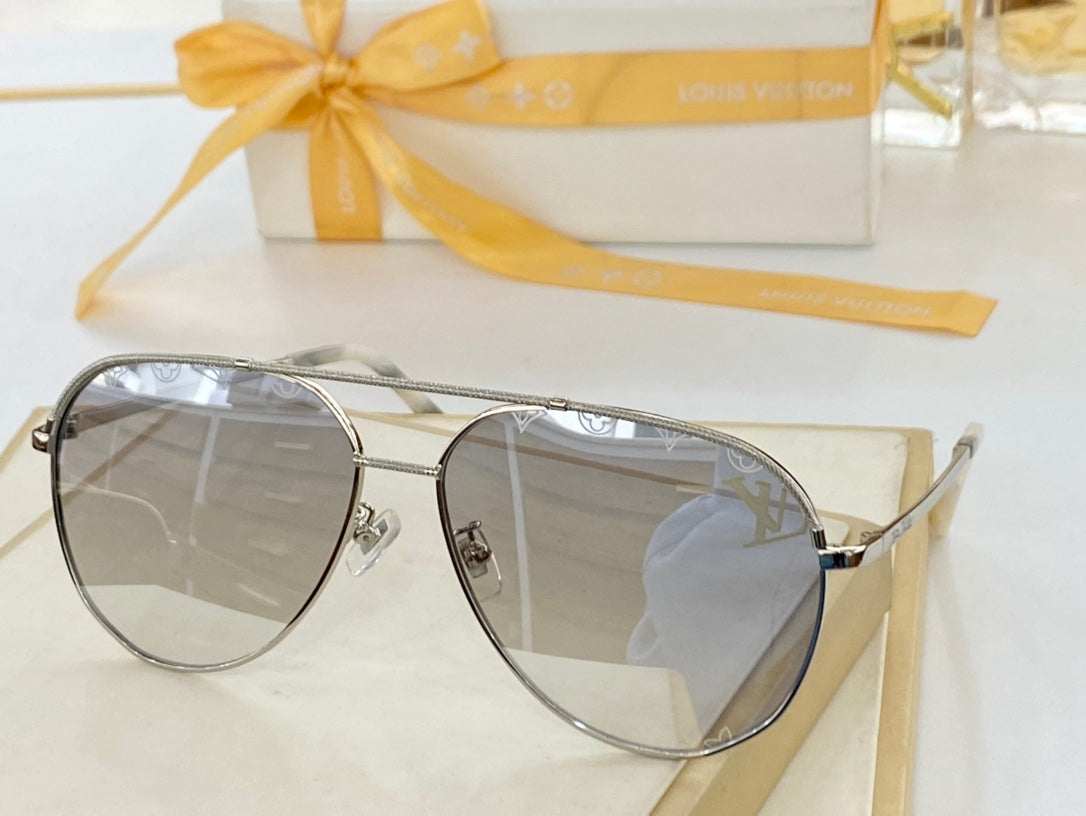 L0vis Vvtt0n Sunglasses