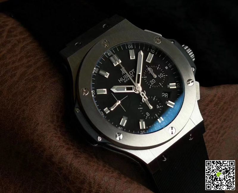 Replica Hublot Big Bang 301.SX.1170.RX 1:1 Best Edition V6 Factory Black Dial Swiss HUB4100