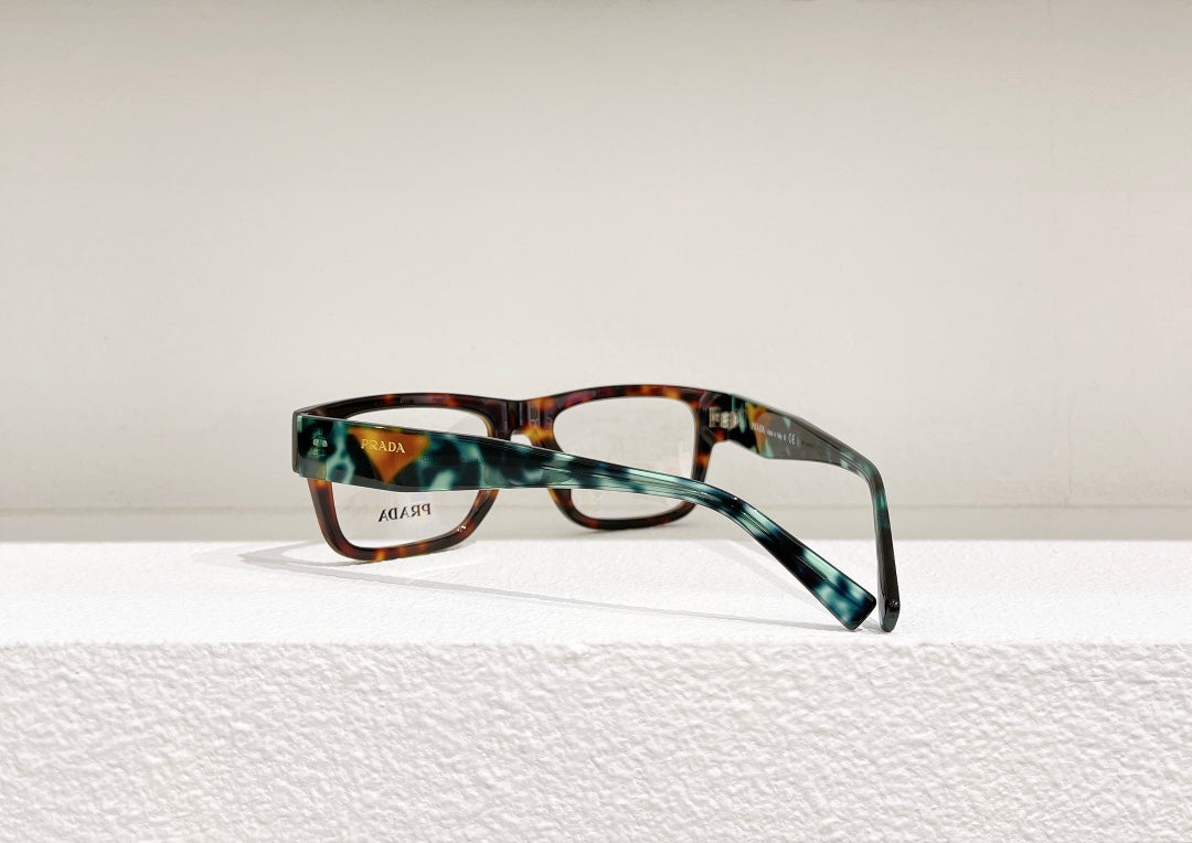 Pra*a Glasses