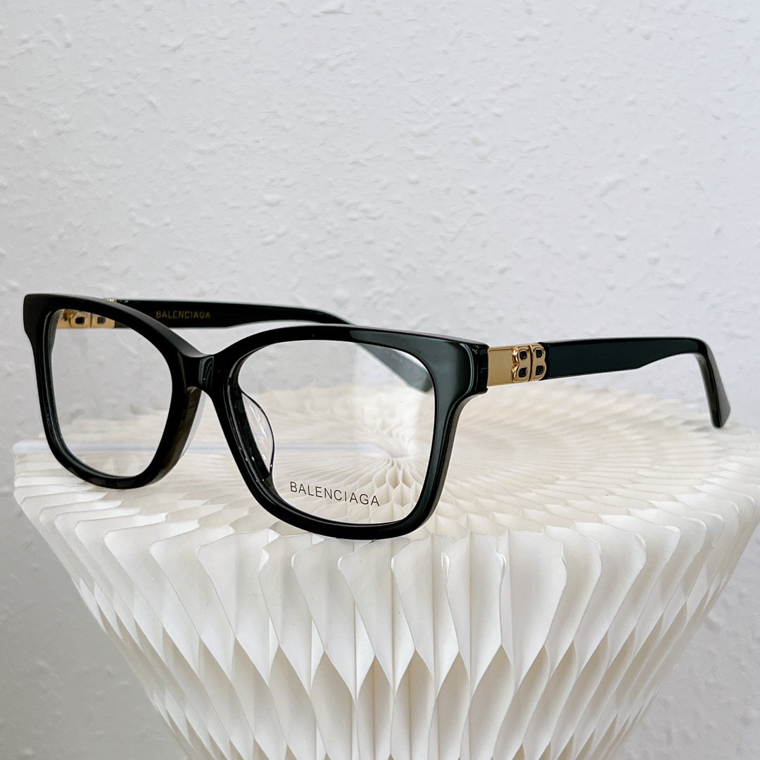 Ba1en*iaga Glasses