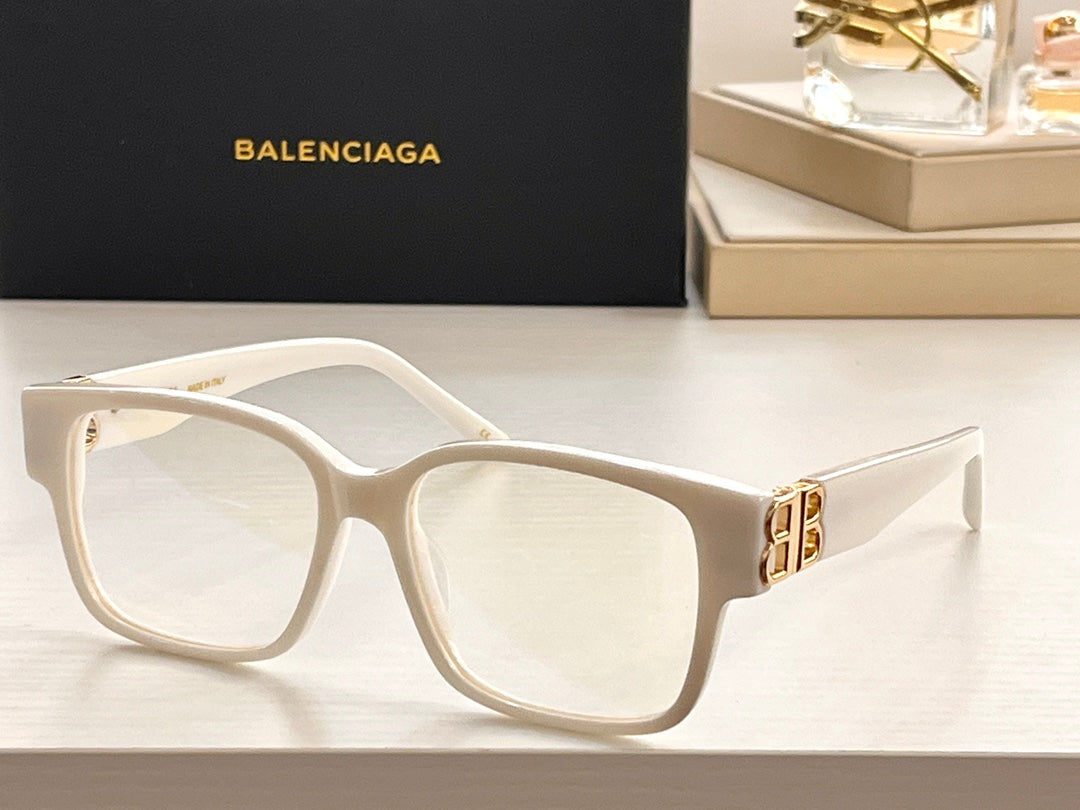 Ba1en*iaga Glasses
