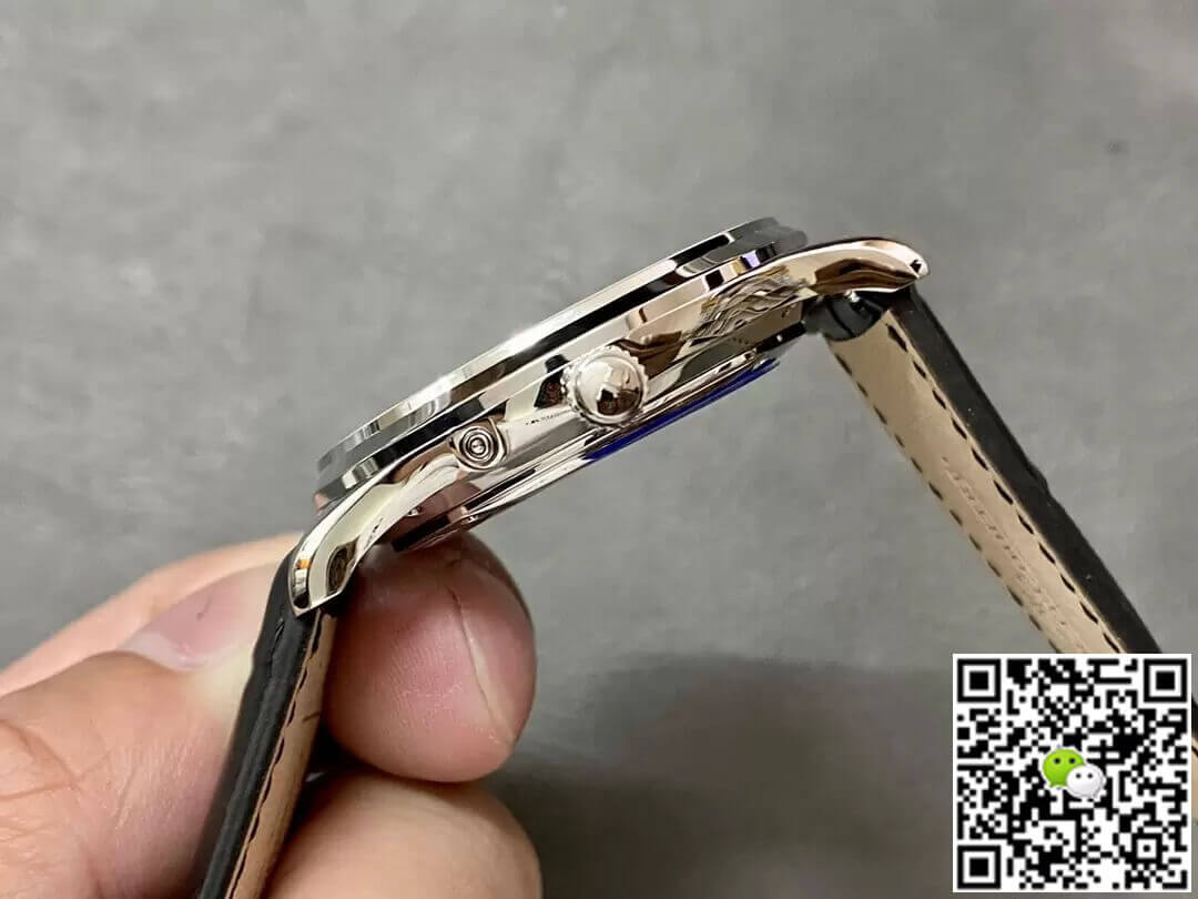 Replica Jaeger-LeCoultre Master 1368420 APS Factory 1:1 Best Edition Silver Dial