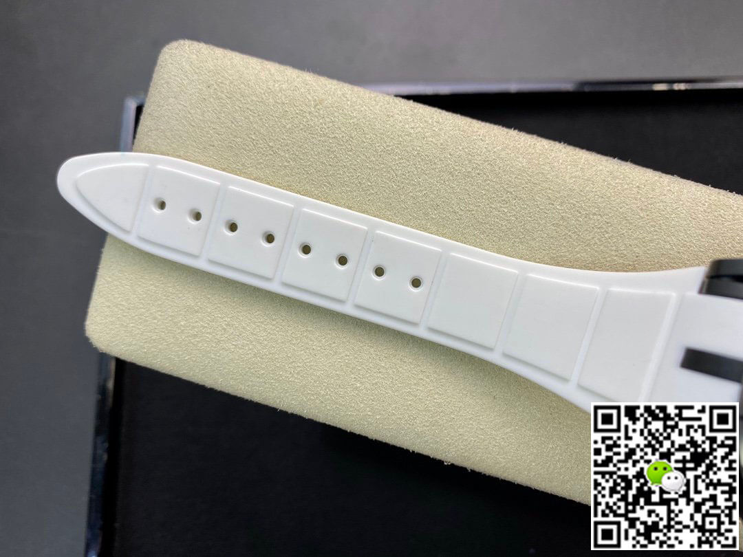 Replica Roger Dubuis Excalibur RDDBEX0549 1:1 Best Edition BBR Factory Tourbillon White Strap