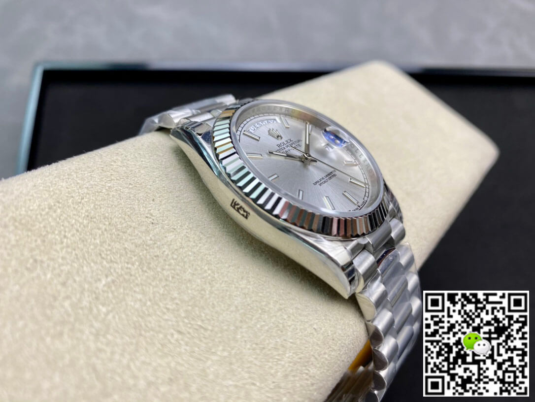 Replica R01ex Day Date 40MM 1:1 Best Edition EW Factory Silver Dial