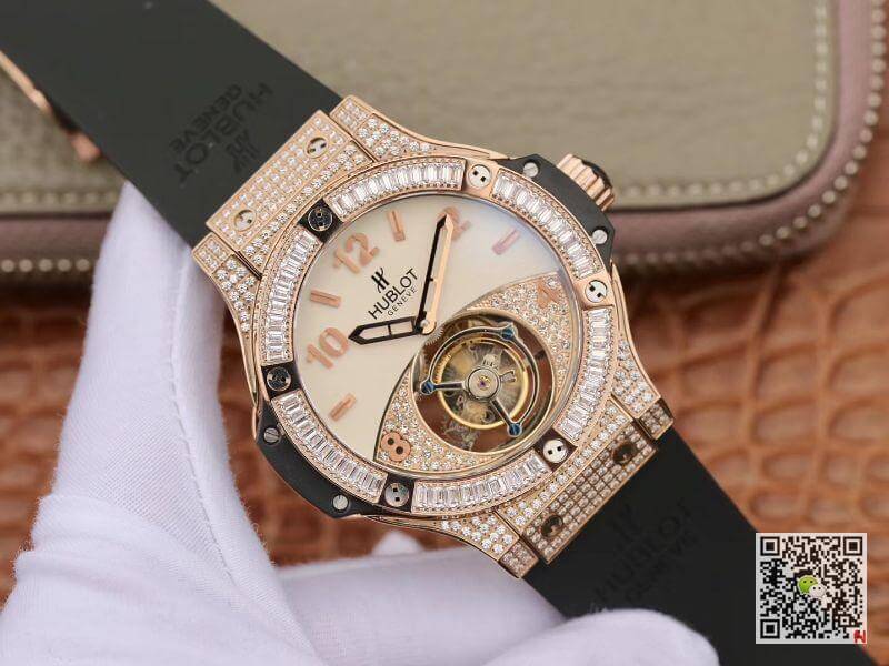 Replica Hublot Classic Fusion 45mm Tourbillon 1:1 Best Edition With D1am0nd Rosegold White Dial Swiss Toubillon