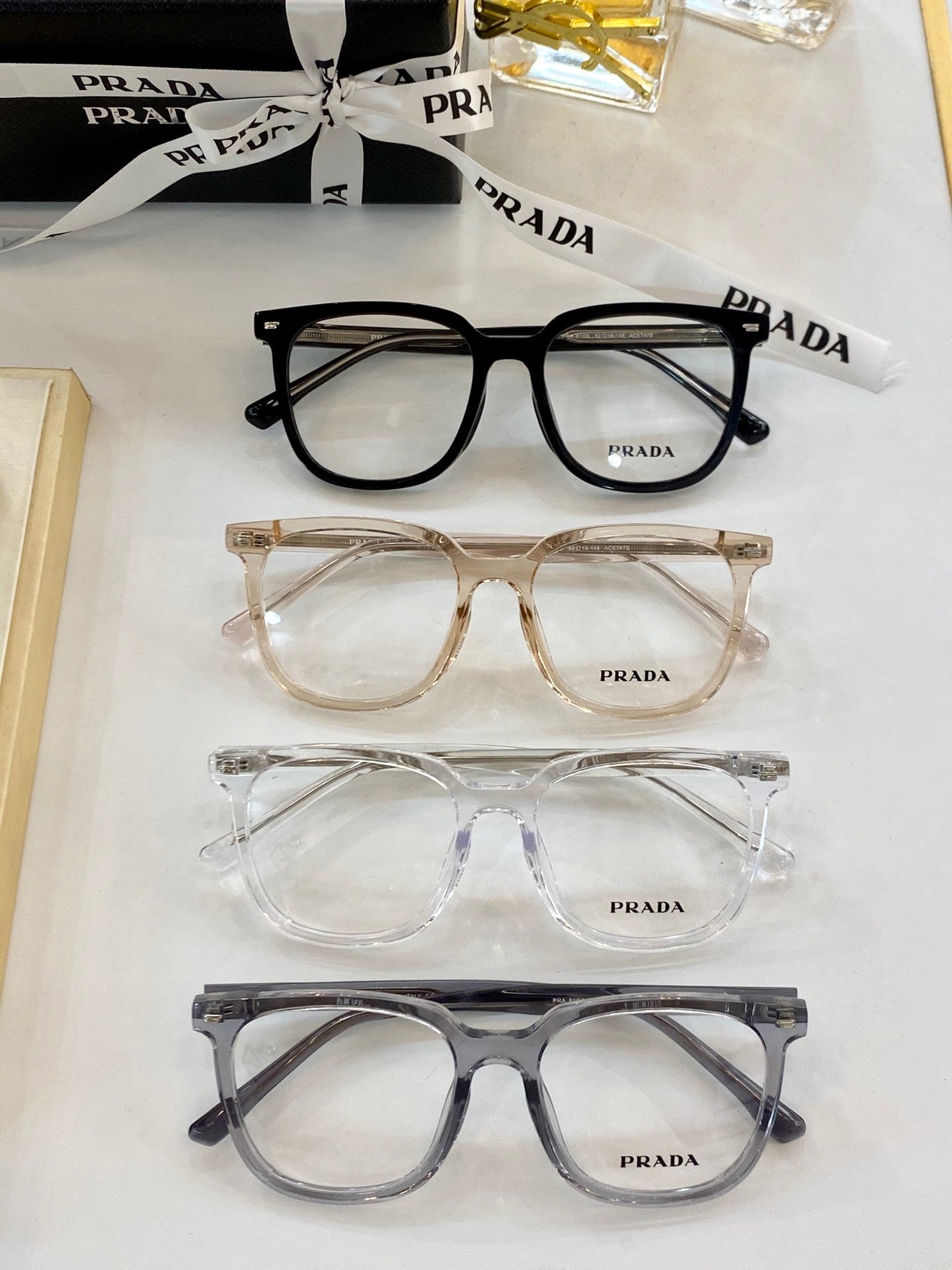 Pra*a Glasses