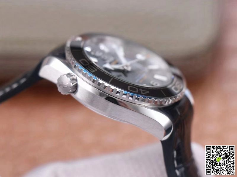 Replica 0me*ga Seamaster 215.33.40.20.01.001 Planet Ocean 600M 1:1 Best Edition VS Factory Black Dial Swiss ETA8800