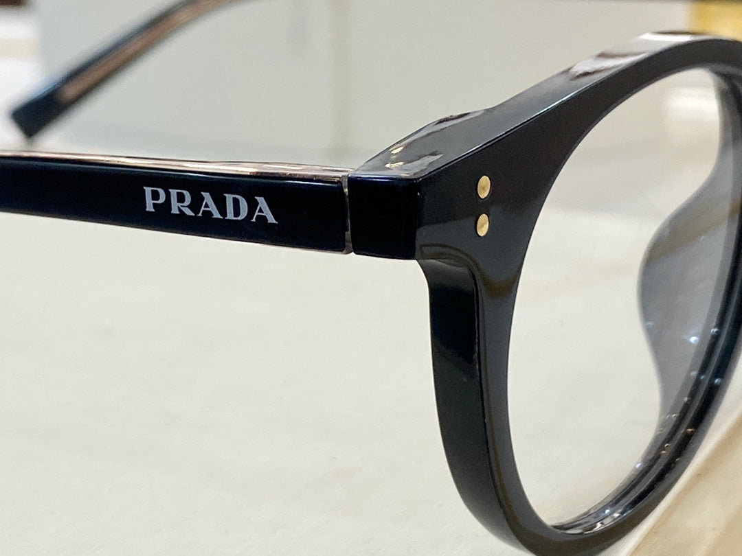 Pra*a Glasses