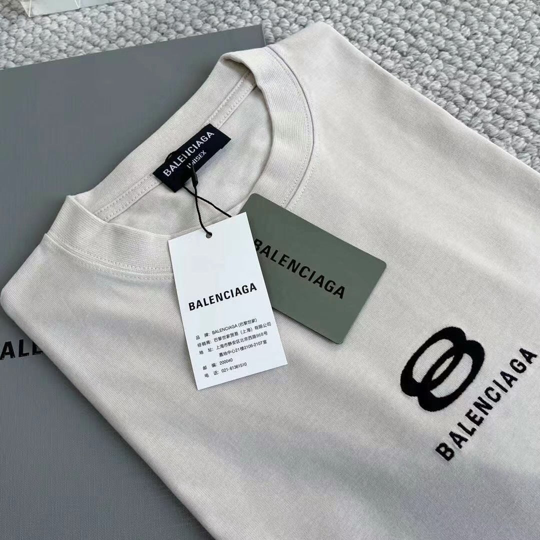 Ba1en*iaga T-shirt
