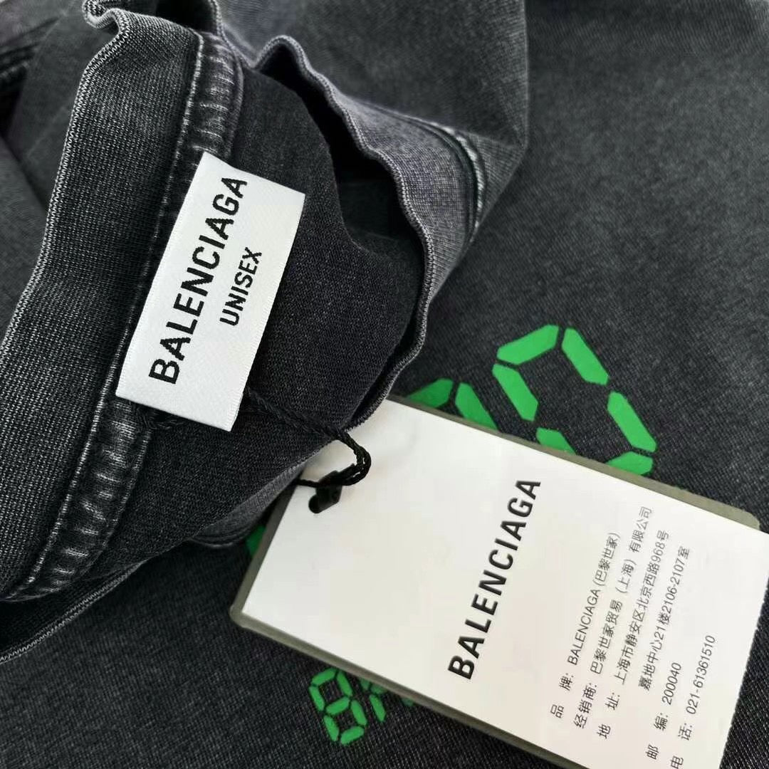 Ba1en*iaga T-shirt