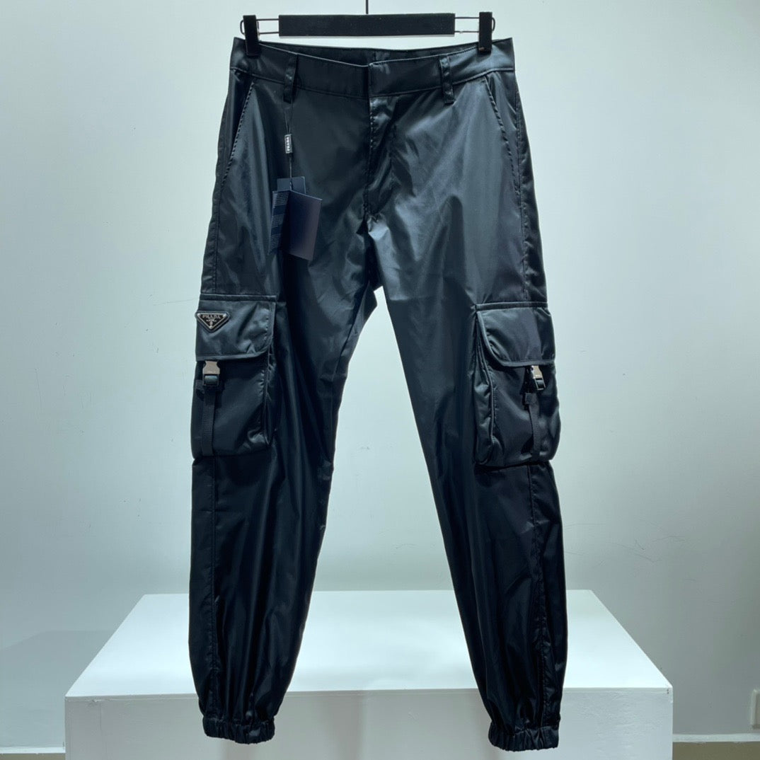 Pra*a Pants