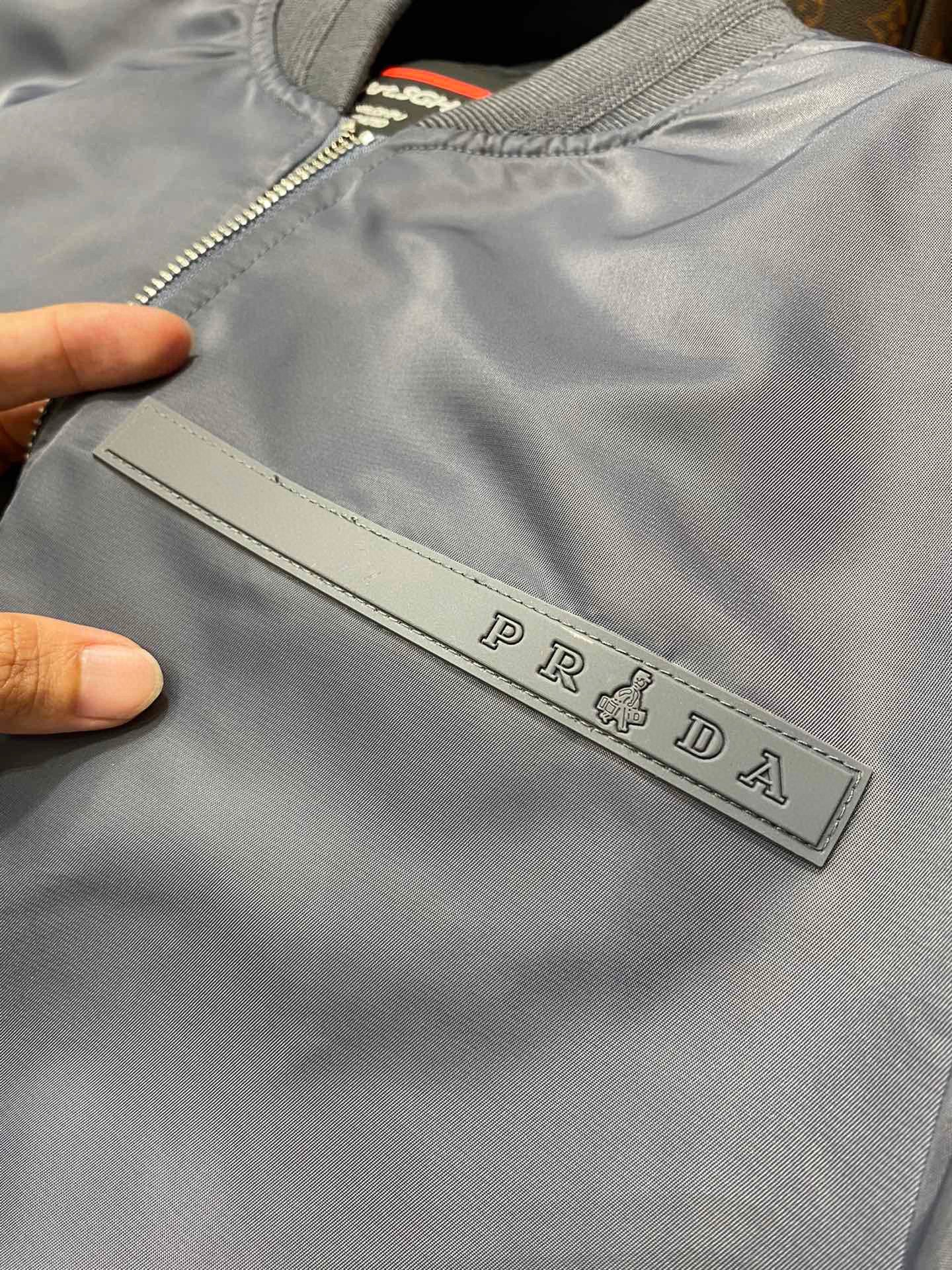 Pra*a Jacket