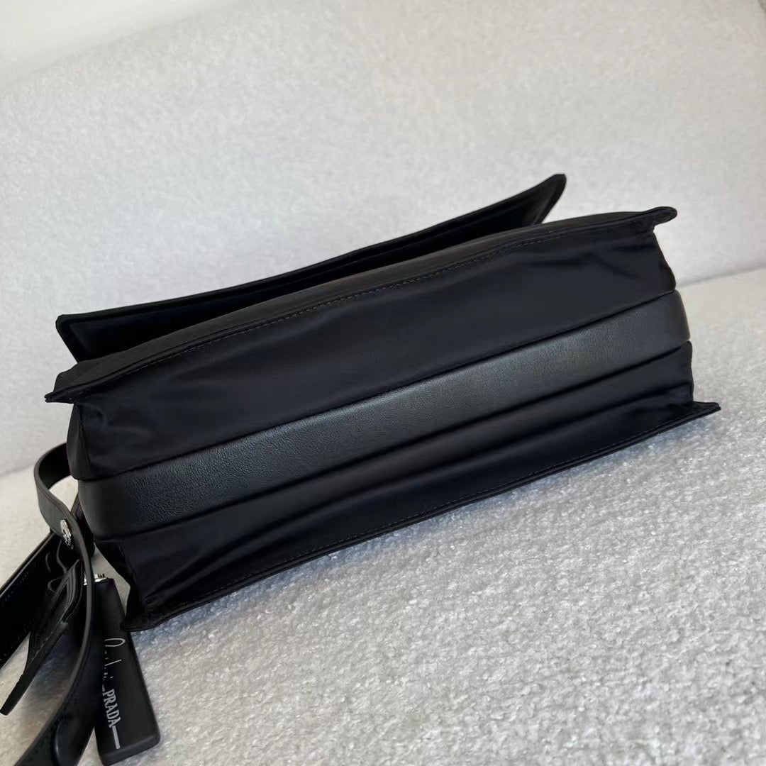 Pra*a Bag Dupe