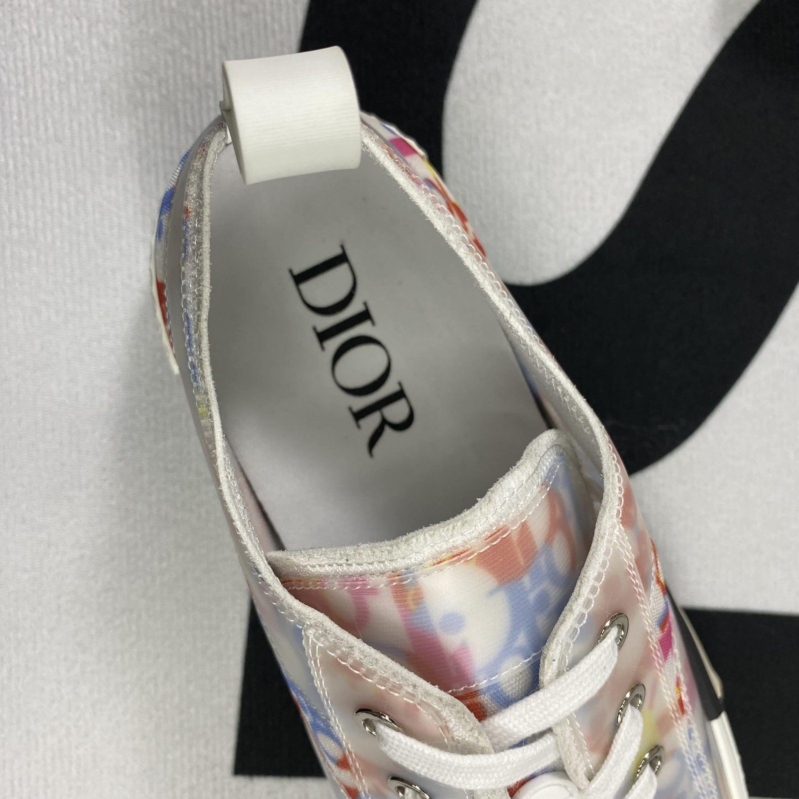D10r B23 High Top Sneaker 6