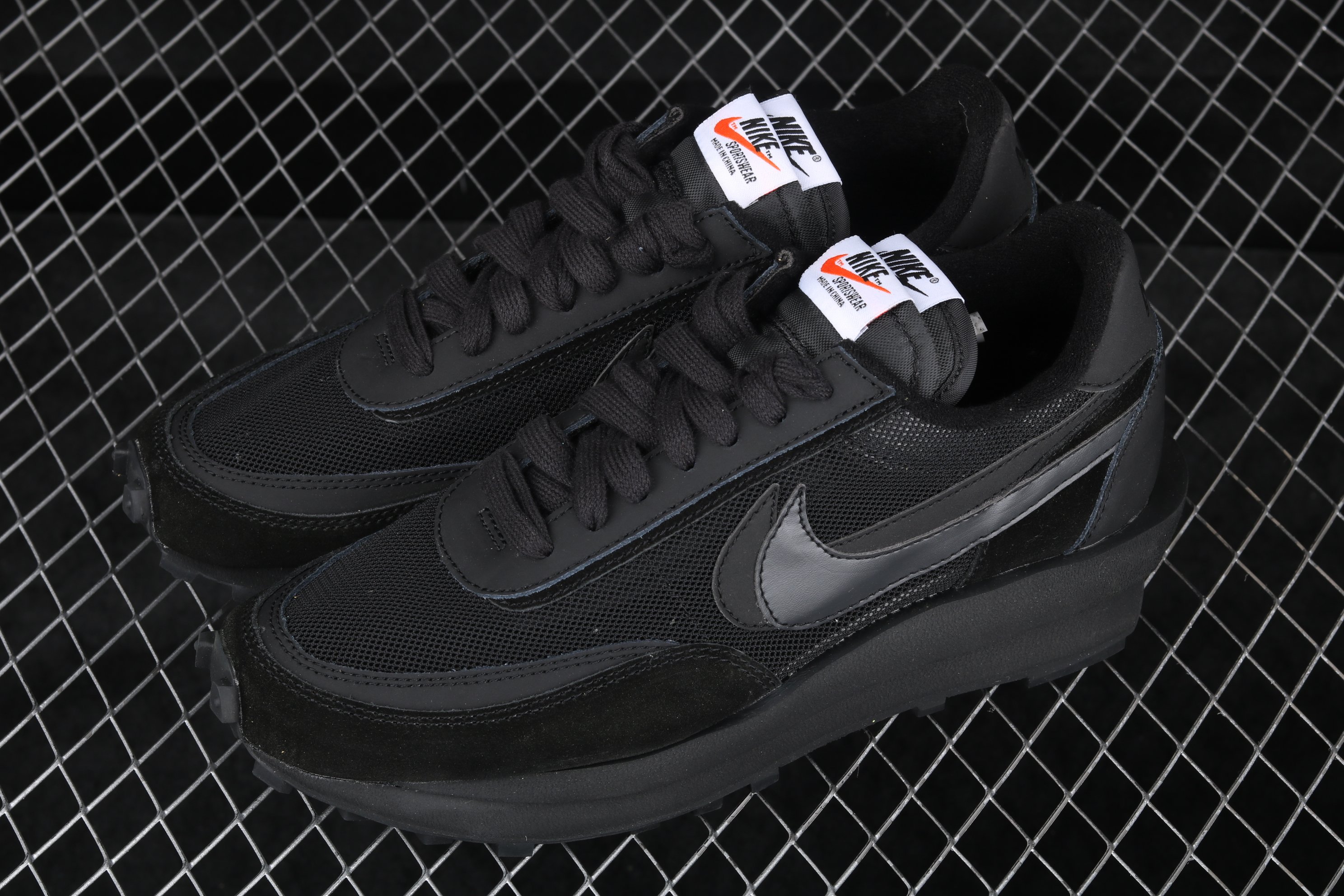 Sacai x Nk LVD Waffle Daybreak, White Black Nylon