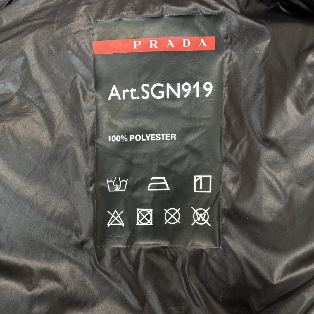 Pra*a Jacket