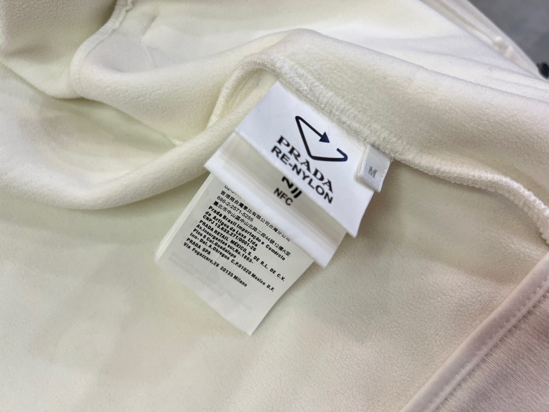Pra*a Jacket