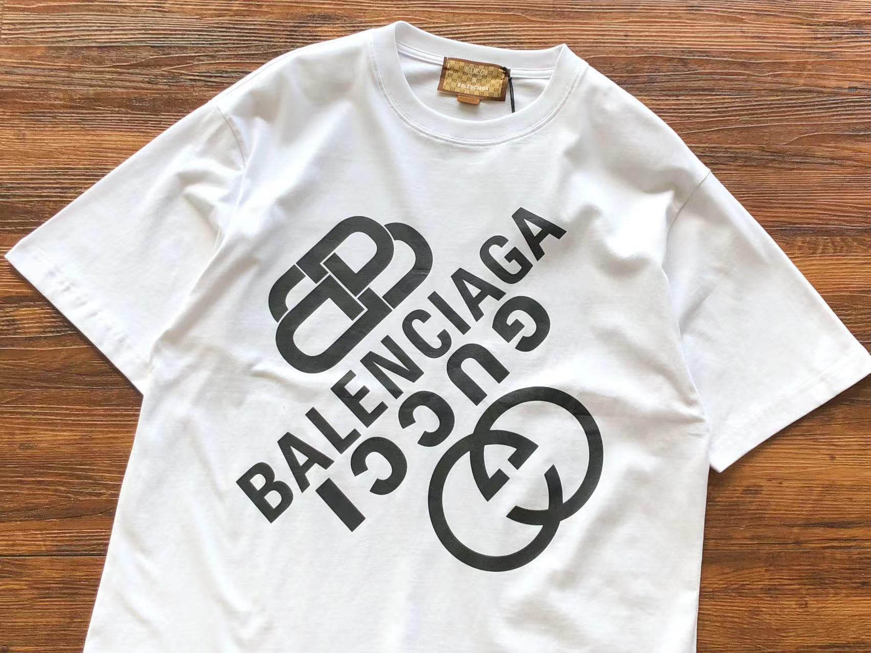 Gvc*1 x Ba1en*iaga T-shirt