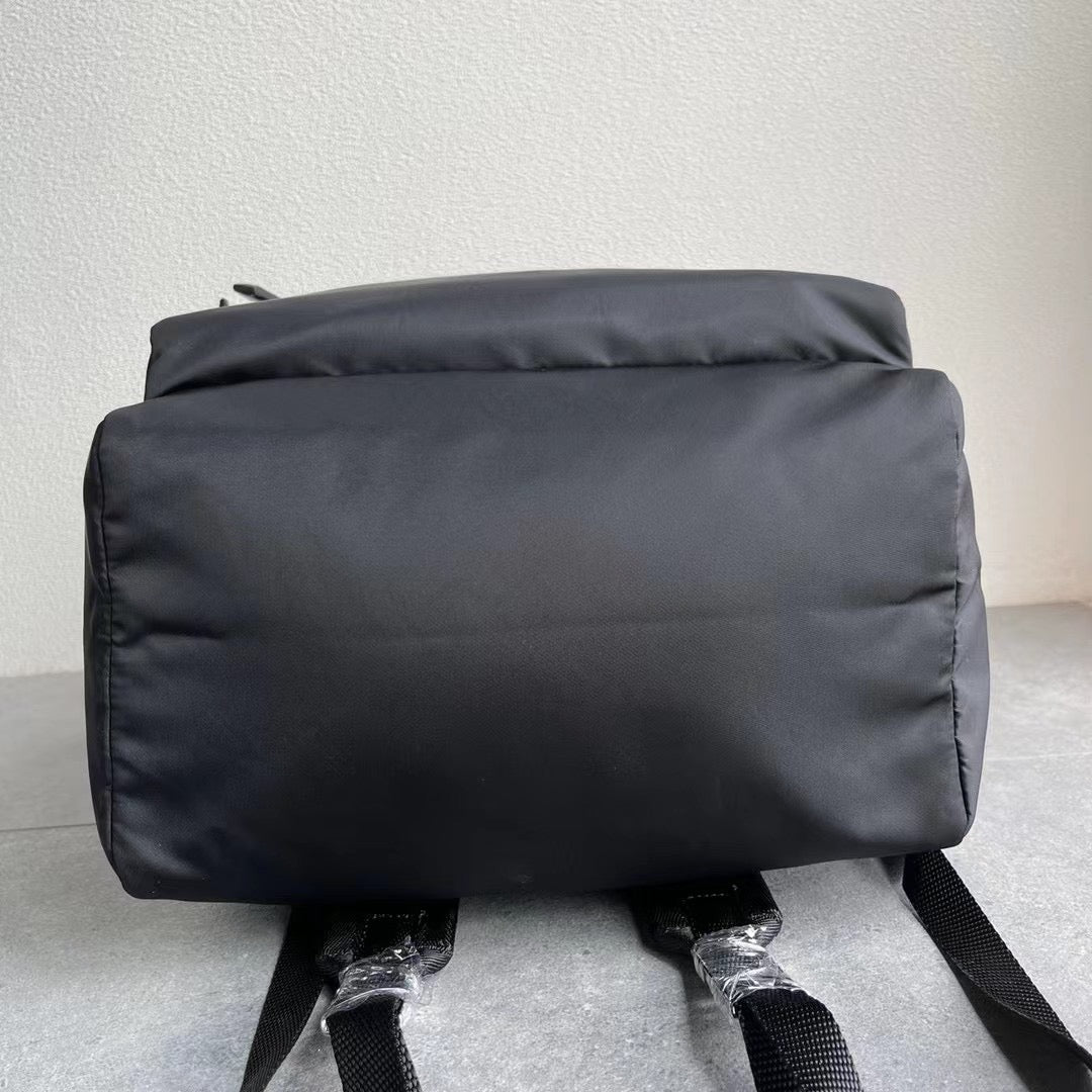 Pra*a Bag Dupe