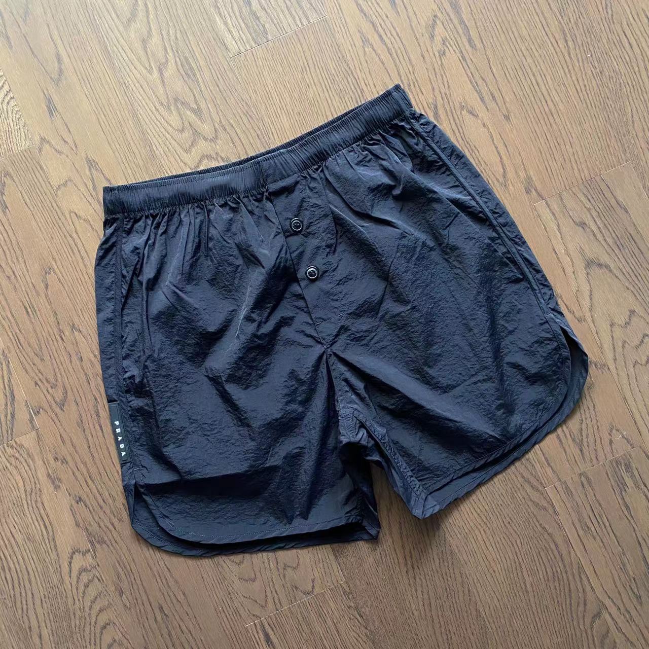 Pra*a Shorts