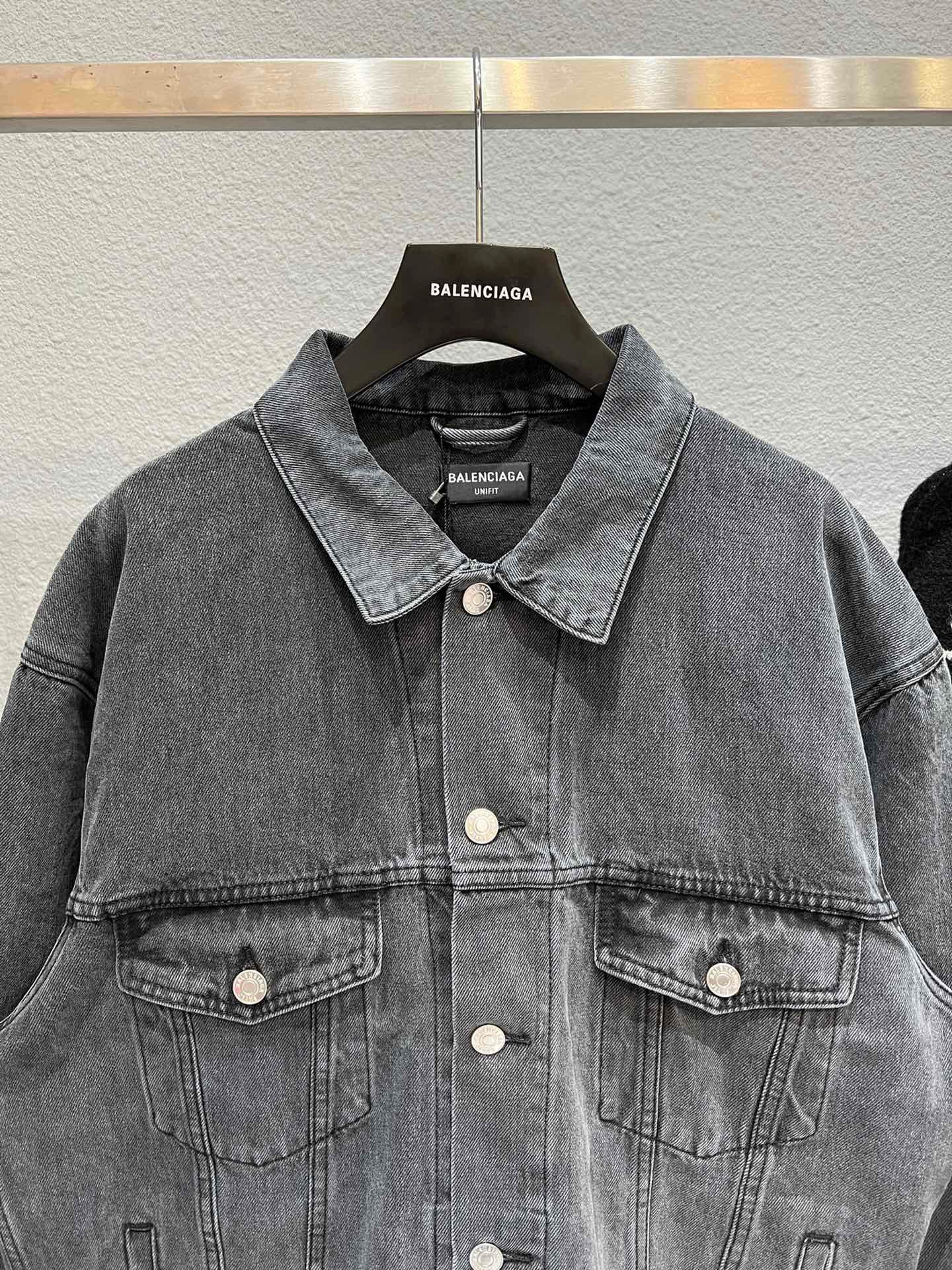 Ba1en*iaga Jacket